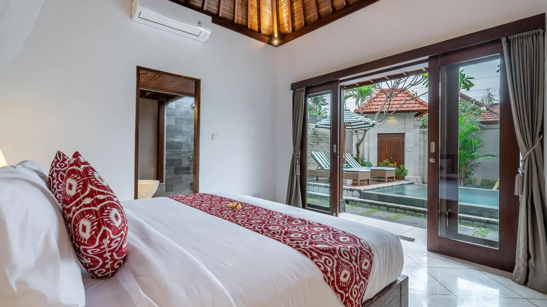 Villa Md Tranquil 6Br Villa At Eat Street Seminyak